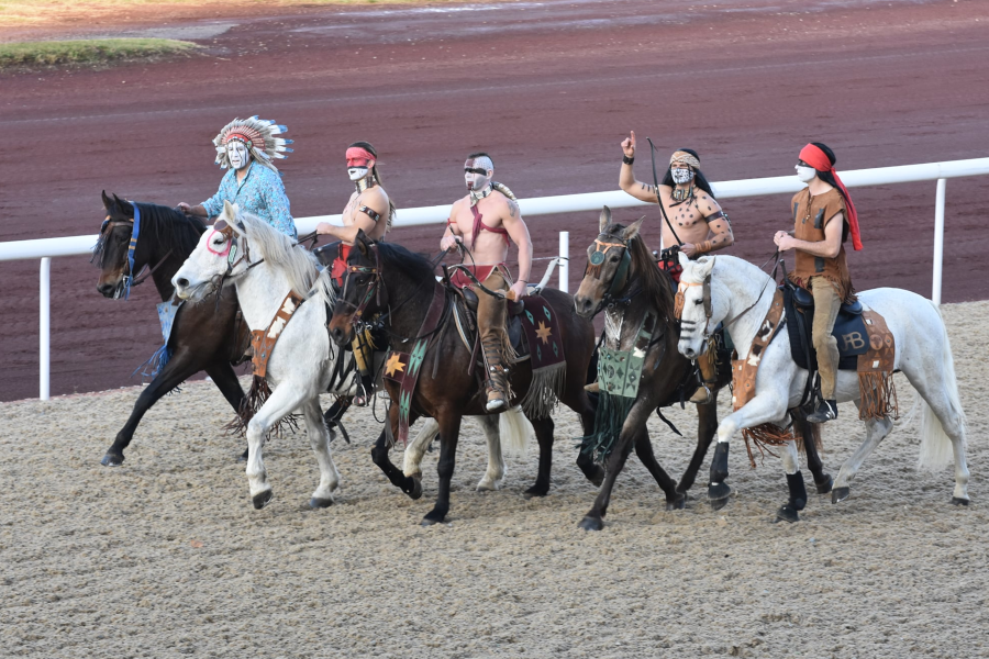 Action equestre cavaliers indiens